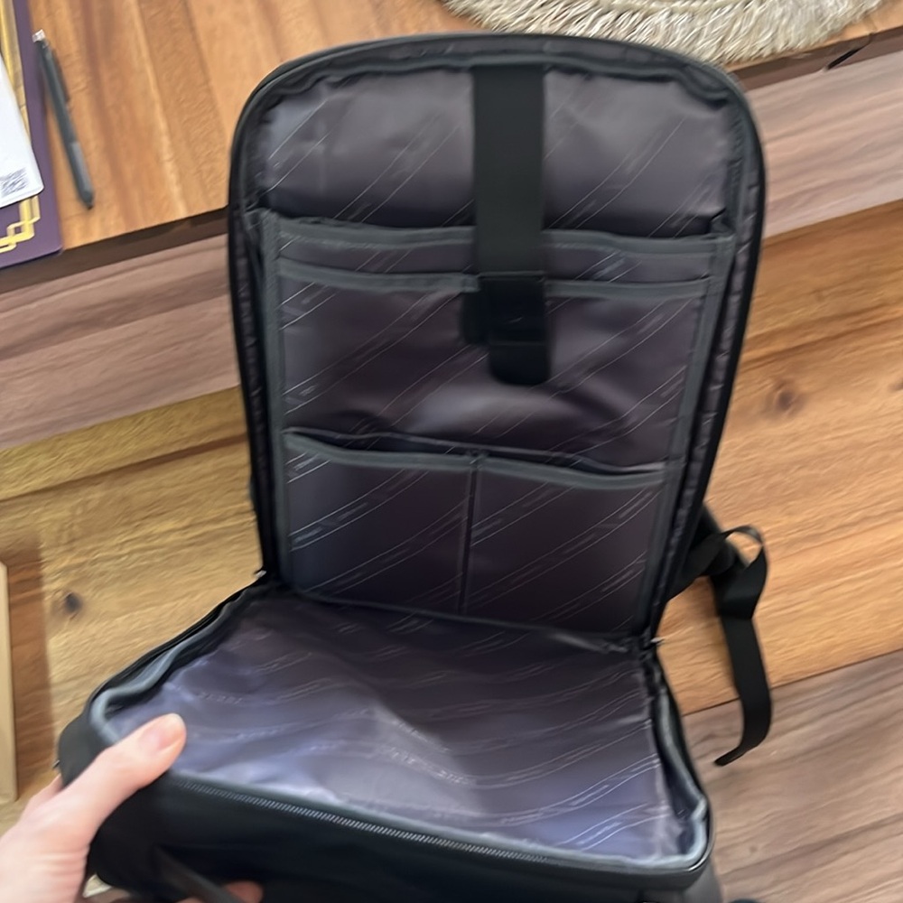 BABGE Vanguard Large Capacity Business Travel Backpack - Picture 9 of 9